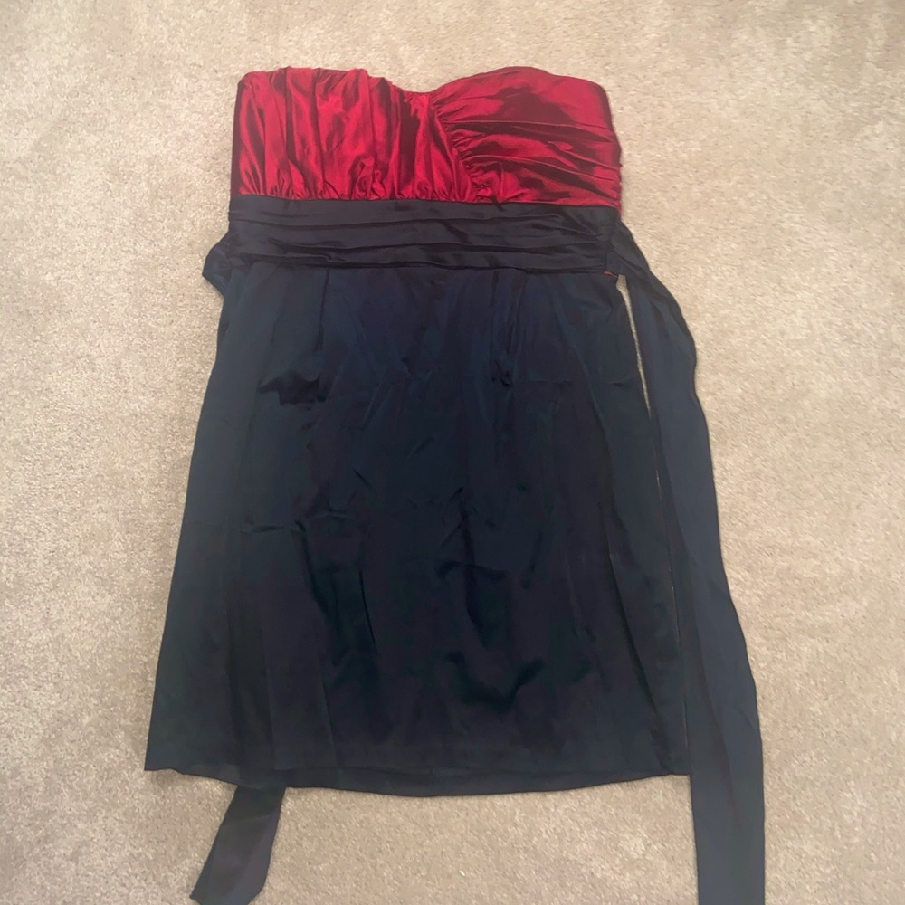 Strapless red and black dress